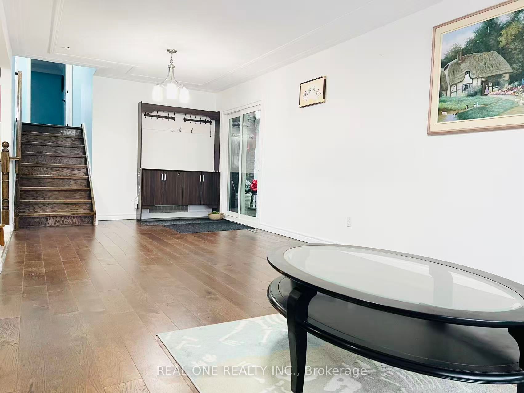 642 Eaglemount Crescent