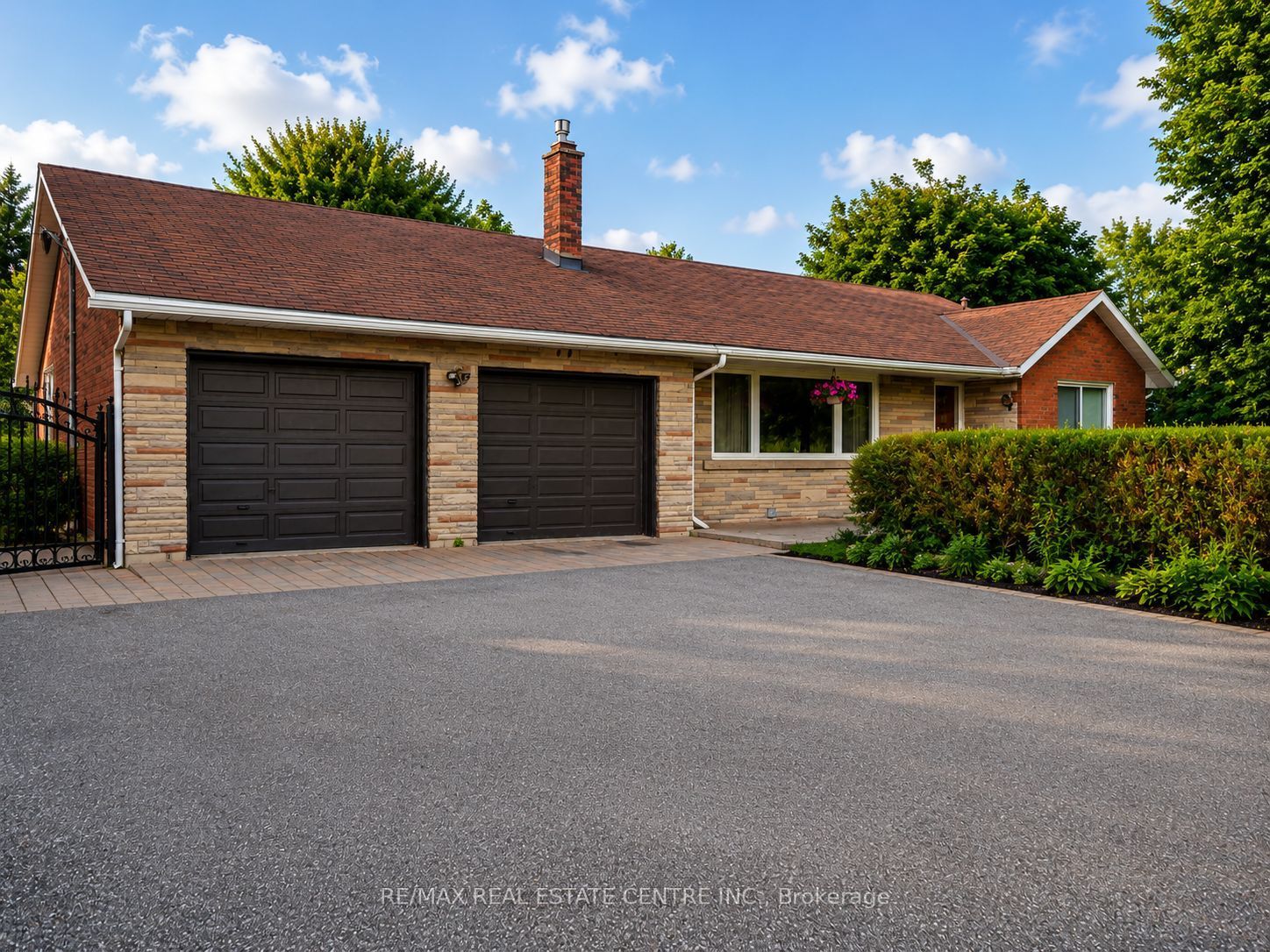 5438 Trafalgar Road