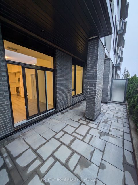 1440 Clarriage Court 102 Milton ON L9E 1B3