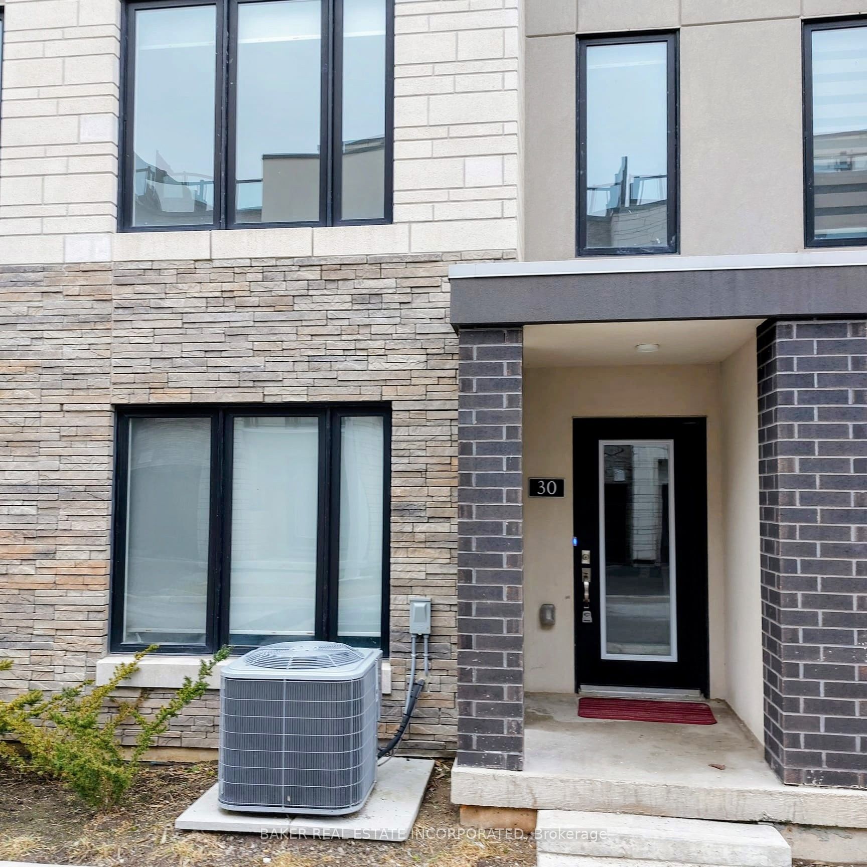 1095 Cooke Boulevard 30