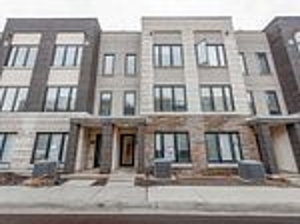 Photo of 1095 Cooke Boulevard #30, Burlington, ON L7T 0C4 (MLS # W12689290)