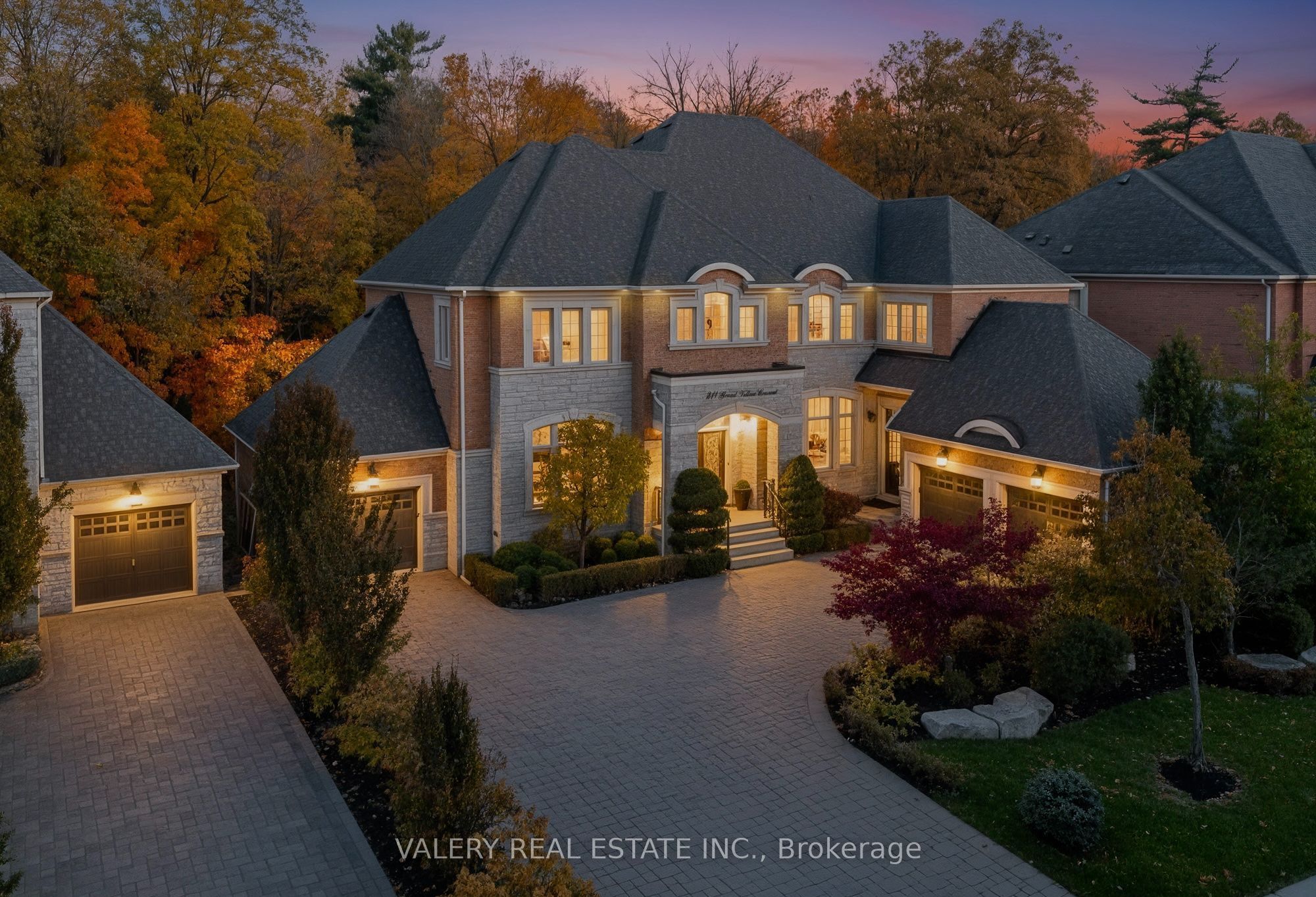 211 Grand Vellore Crescent