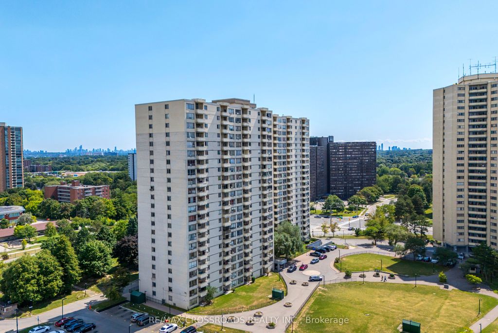 Photo of 320 Dixon Road #806, Toronto, ON M9R 1S8 (MLS # W12367003)