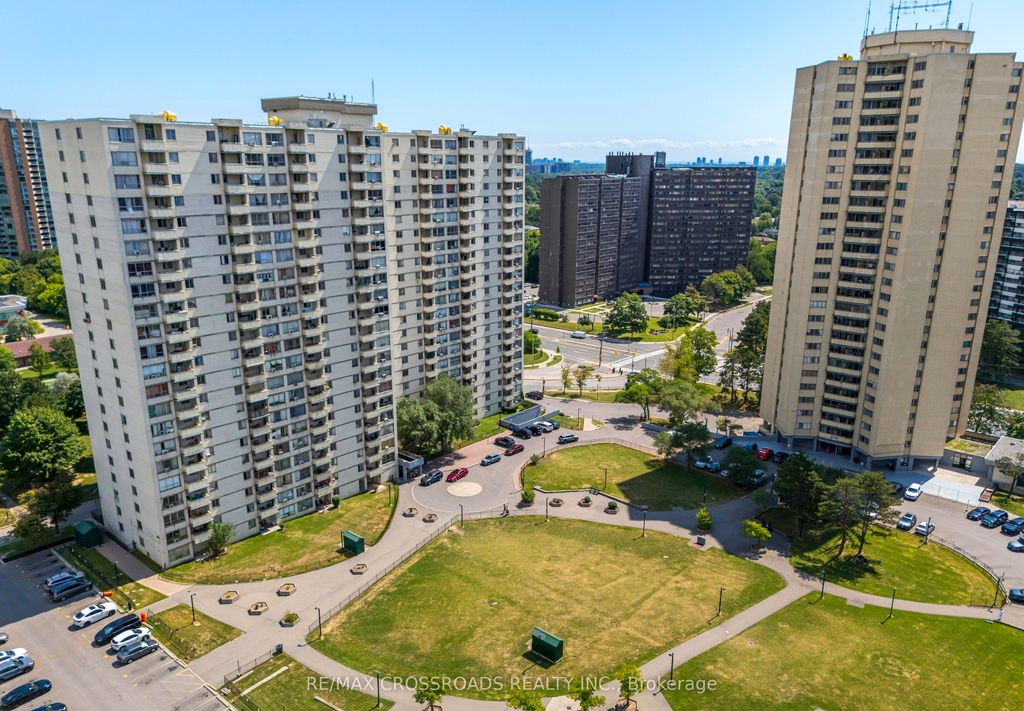 Photo of 320 Dixon Road #806, Toronto, ON M9R 1S8 (MLS # W12367003)