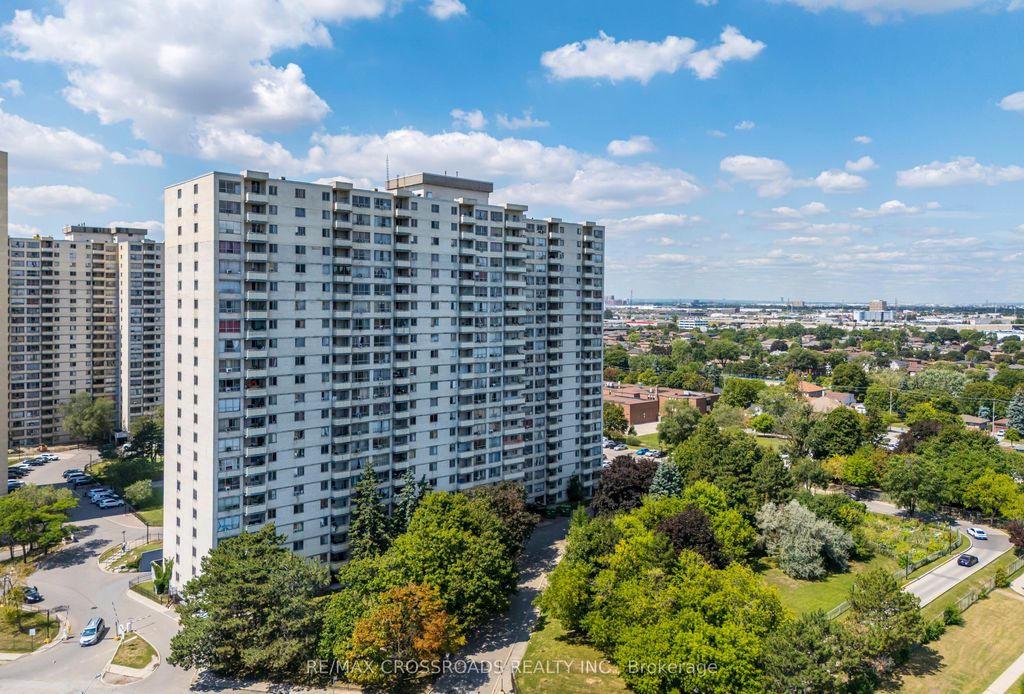 Photo of 320 Dixon Road #806, Toronto, ON M9R 1S8 (MLS # W12367003)