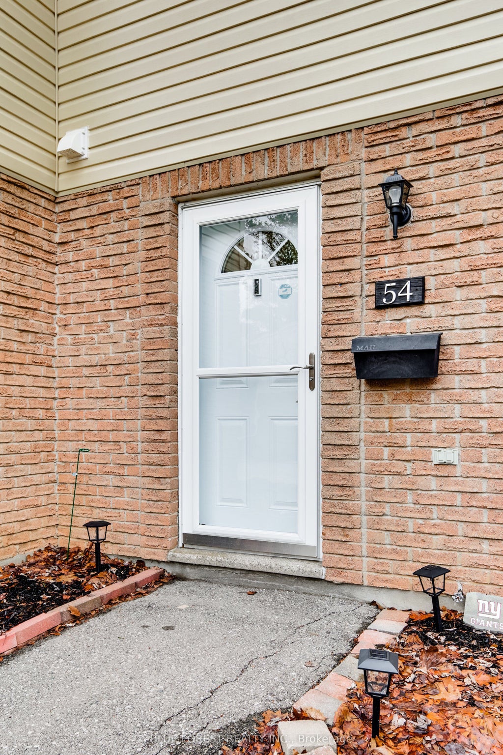 Photo of 166 W Southdale Road W #54, London South, ON N6J 2J1 (MLS # X13859374)
