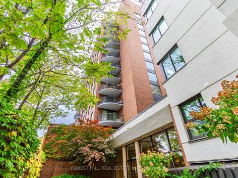 Photo of 47 St Clair Avenue W #902, Toronto, ON M4V 3A5 (MLS # C12504156)