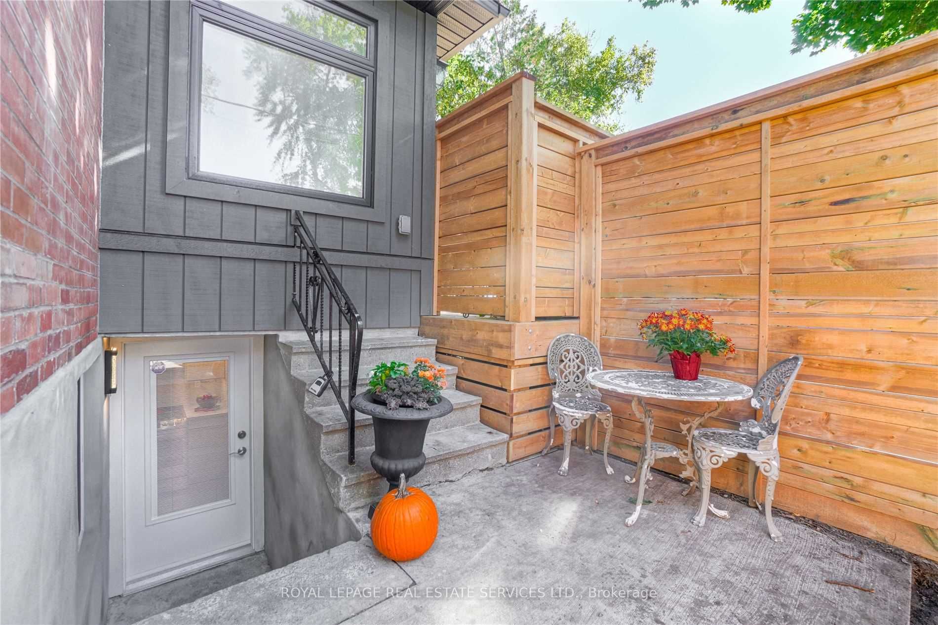 117 St Johns Road Lower
