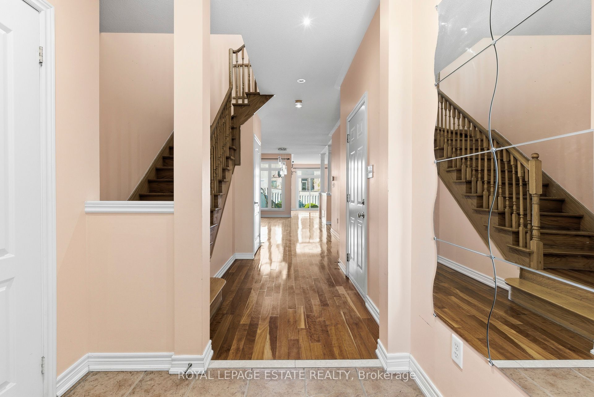 8 Venture Avenue