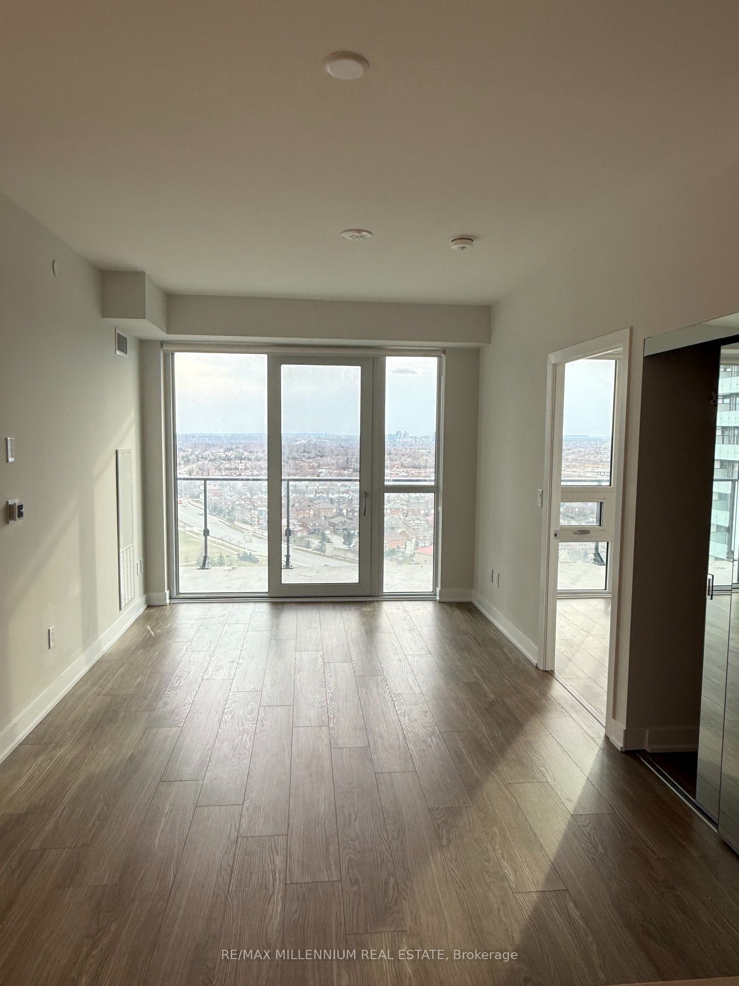 430 Square One Drive 1607