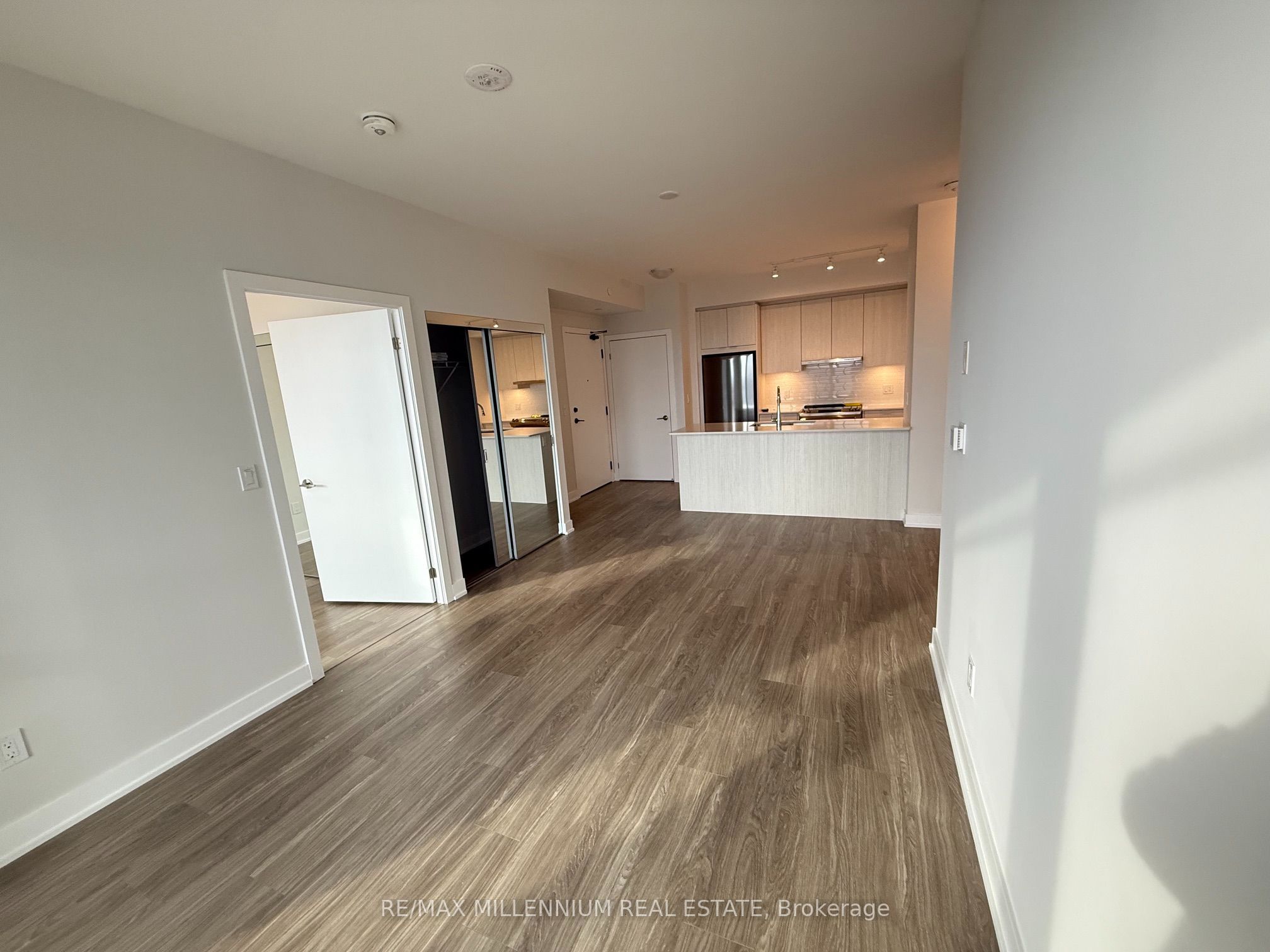 430 Square One Drive 1607