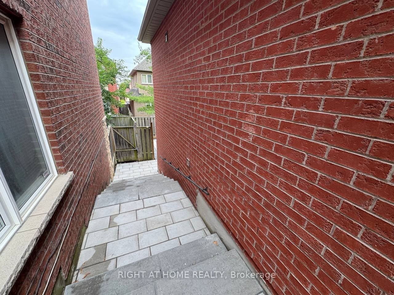 47 Medoc ( Basement) Place