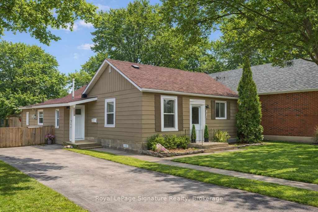 Photo of 639 Saint Marie Street, Collingwood, ON L9Y 3L4 (MLS # S13079024)