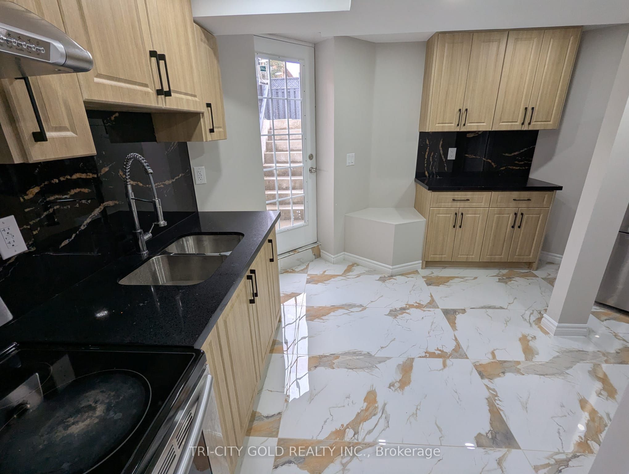 54 Novella Place Lower