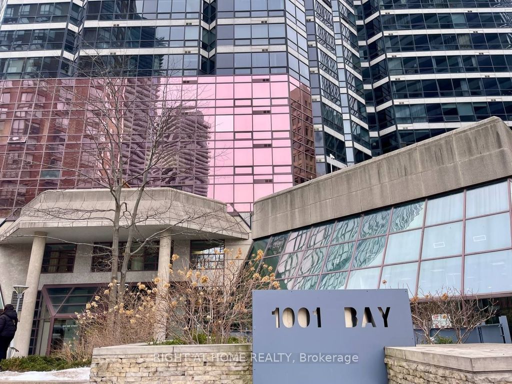 Photo of 1001 Bay Street #3104, Toronto, ON M5S 3A6 (MLS # C12169050)