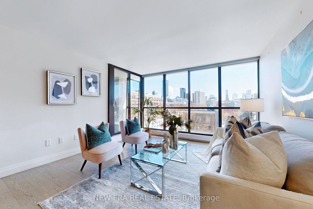 Photo of 188 Spadina Avenue #502, Toronto, ON M5T 3A4 (MLS # C12730890)