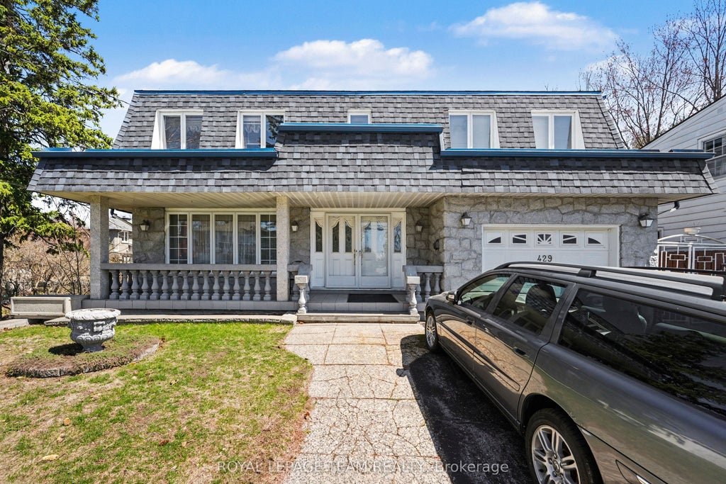 Photo of 429 Ancaster Avenue, Woodroffe, ON K2B 5B6 (MLS # X13788426)