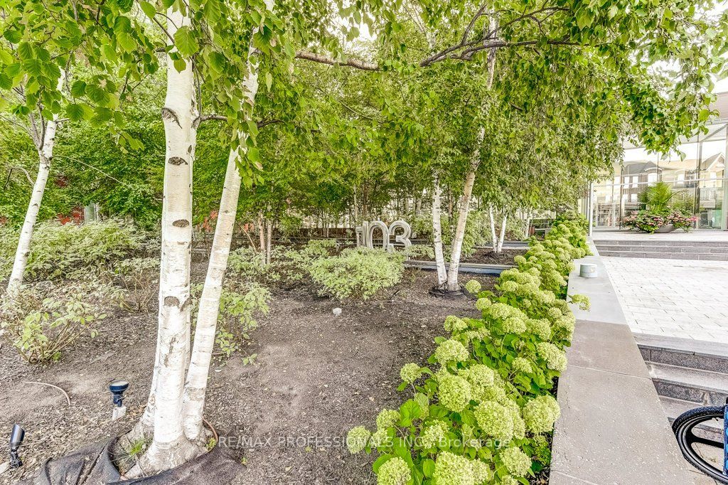 Photo of 103 The Queensway Avenue #2707, Toronto, ON M6S 5B3 (MLS # W12436591)
