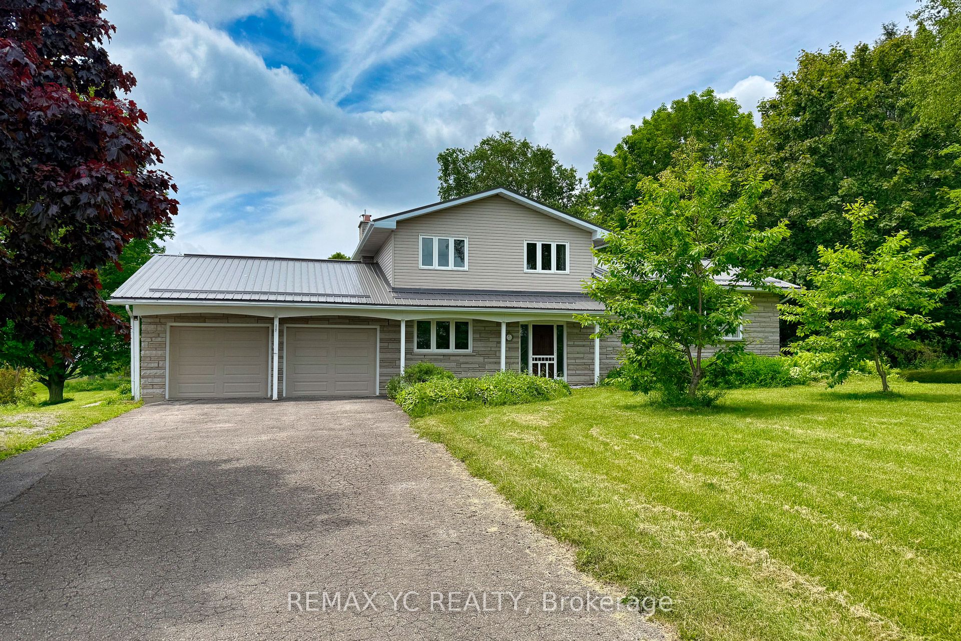 4106 Grandview Street N