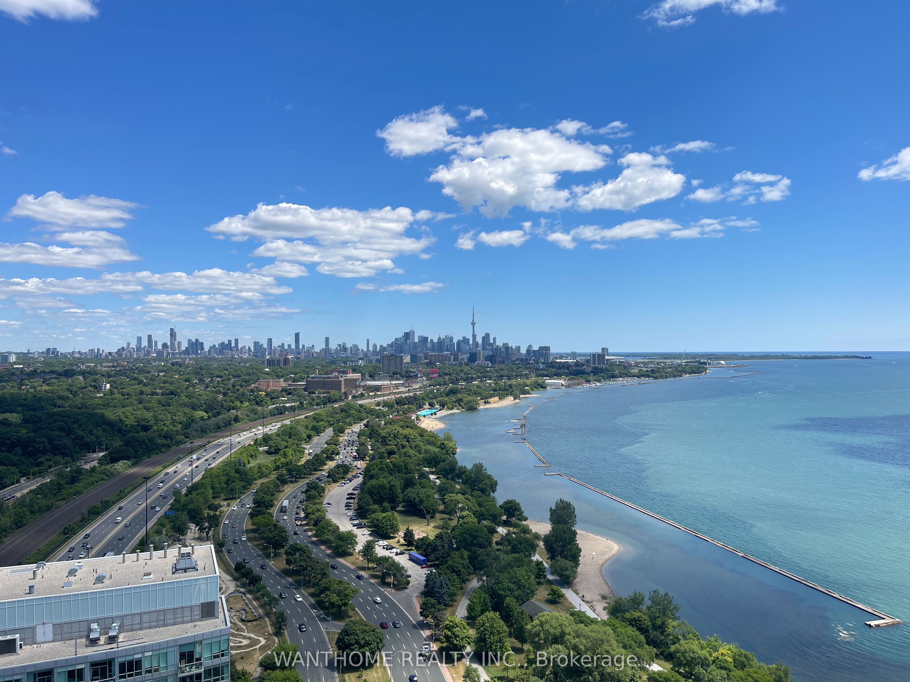 1926 Lake Shore Boulevard W 3706