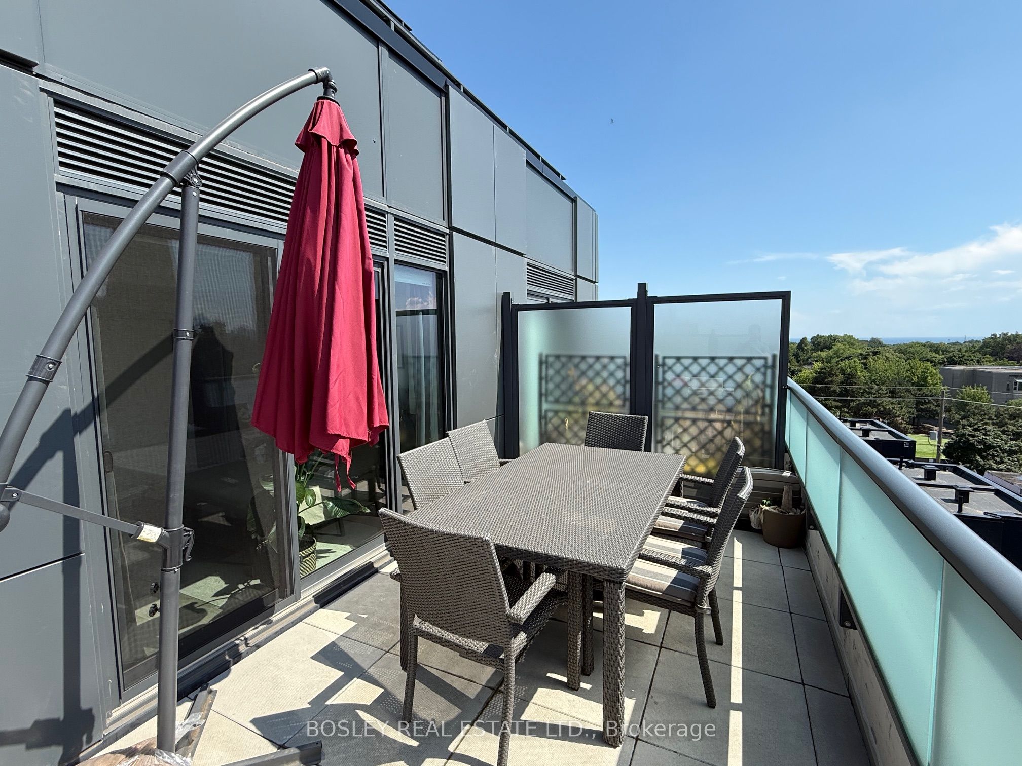 430 Roncesvalles Avenue 608