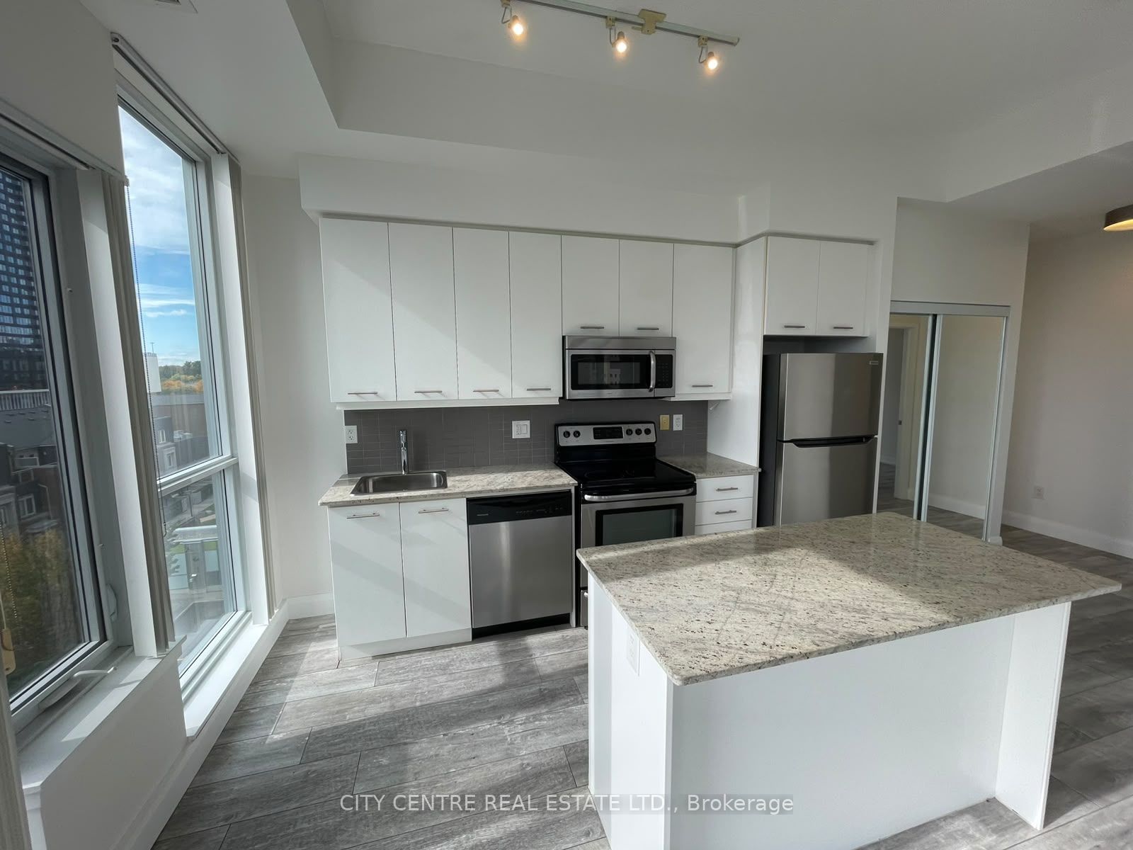 365 Prince Of Wales Drive 505