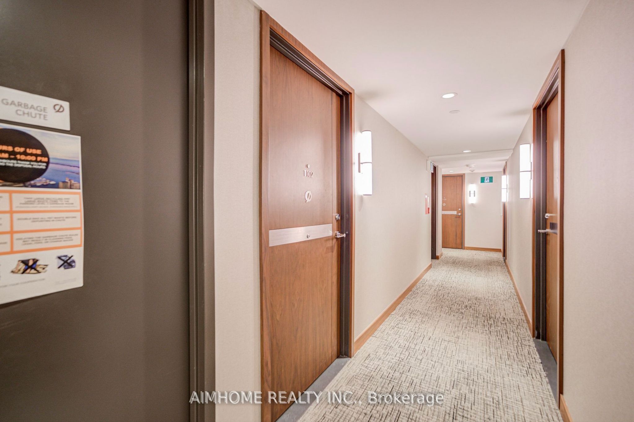 19 Bathurst Street 1102