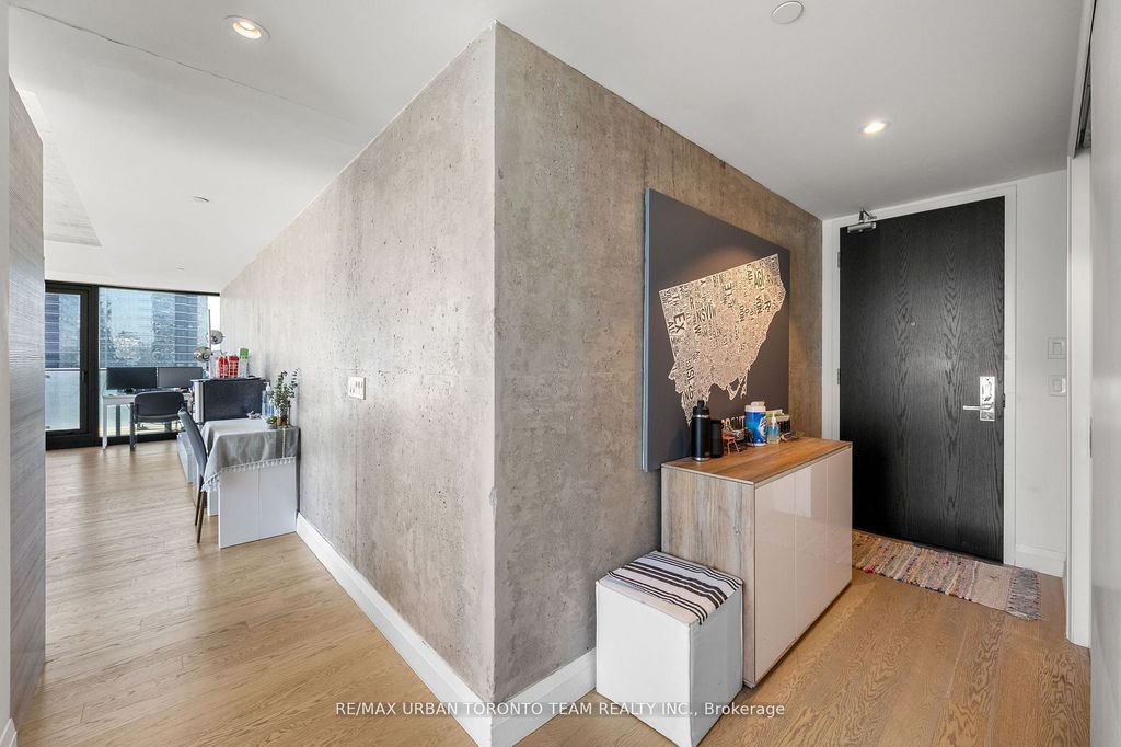 Photo of 224 King Street W #2804, Toronto, ON M5H 0A6 (MLS # C12939514)