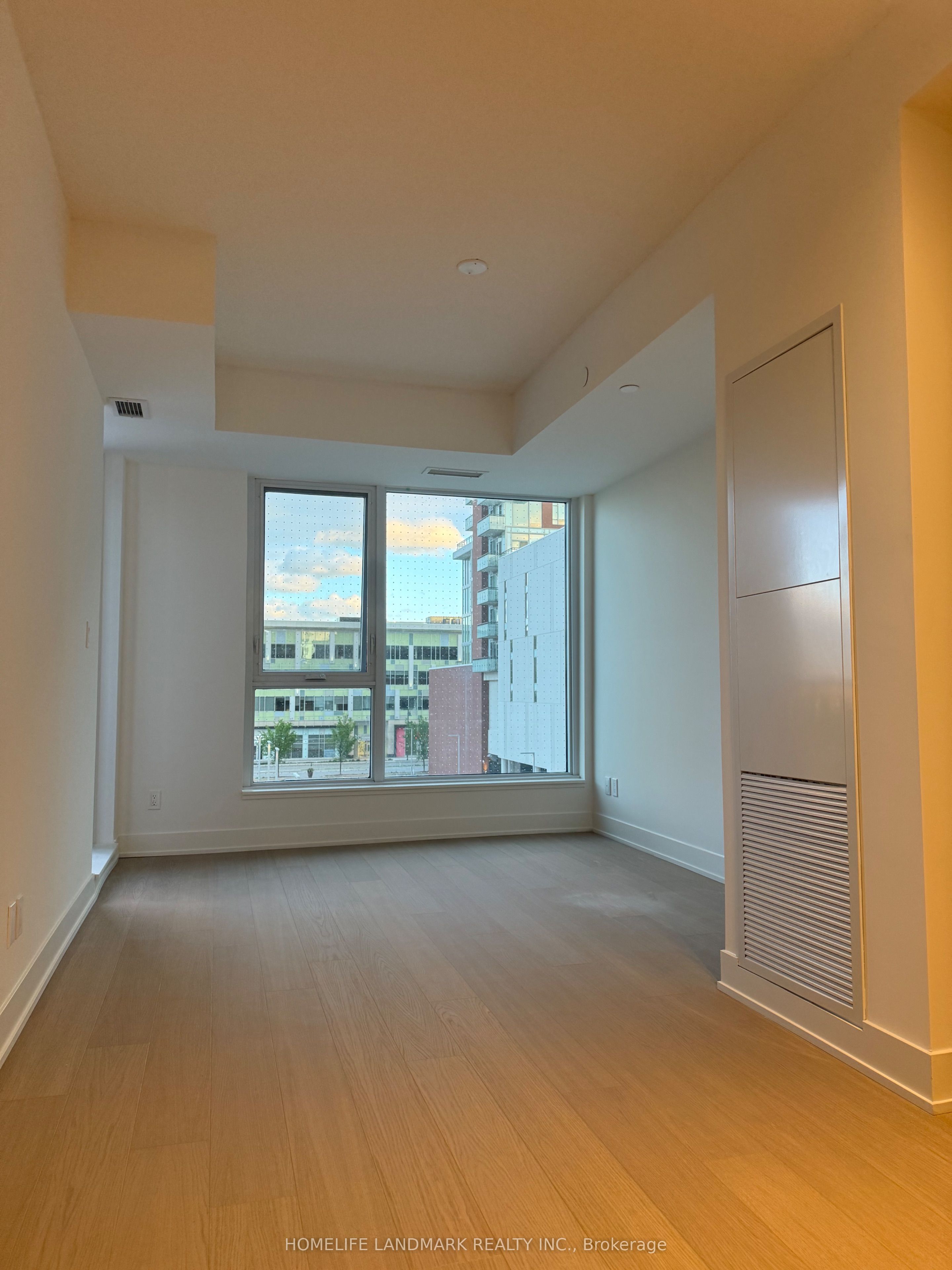 38 Andre De Grasse Street D417