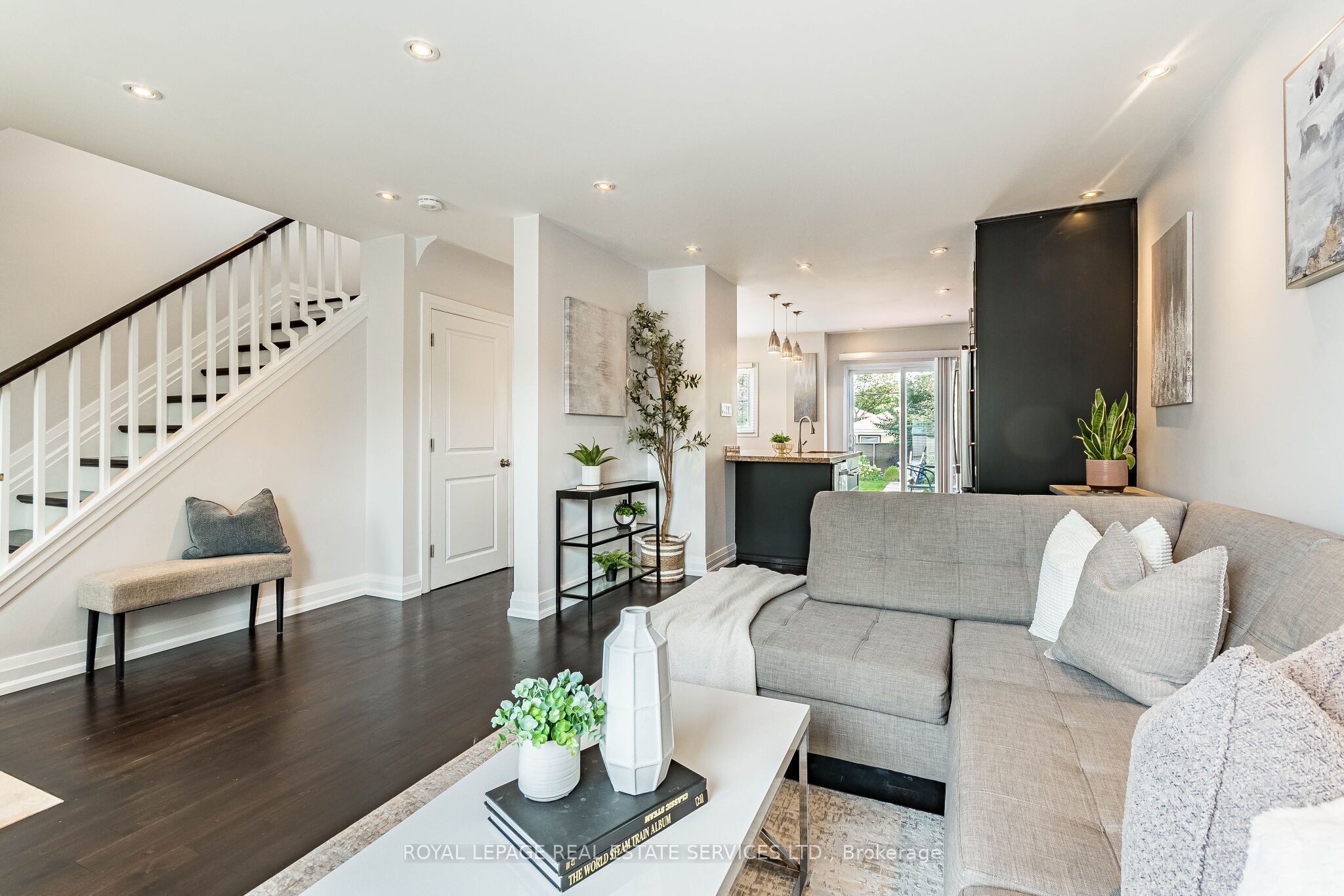 1192 Flagship Drive