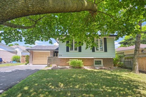 379 Bryant Crescent S Burlington ON L7L 3Z4