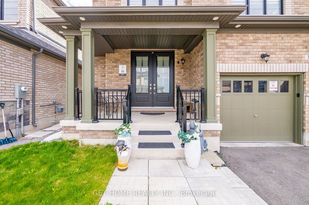 Photo of 30 Lowell Crescent, Brampton, ON L6X 5S1 (MLS # W13141486)