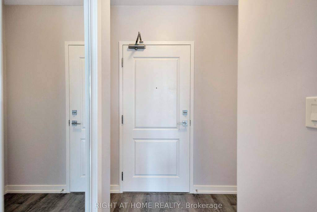Photo of 470 Dundas Street E #519, Hamilton, ON L8B 2A6 (MLS # X13043008)