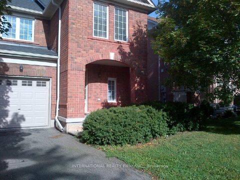 2453 Baintree Crescent Oakville ON L6M 4W9