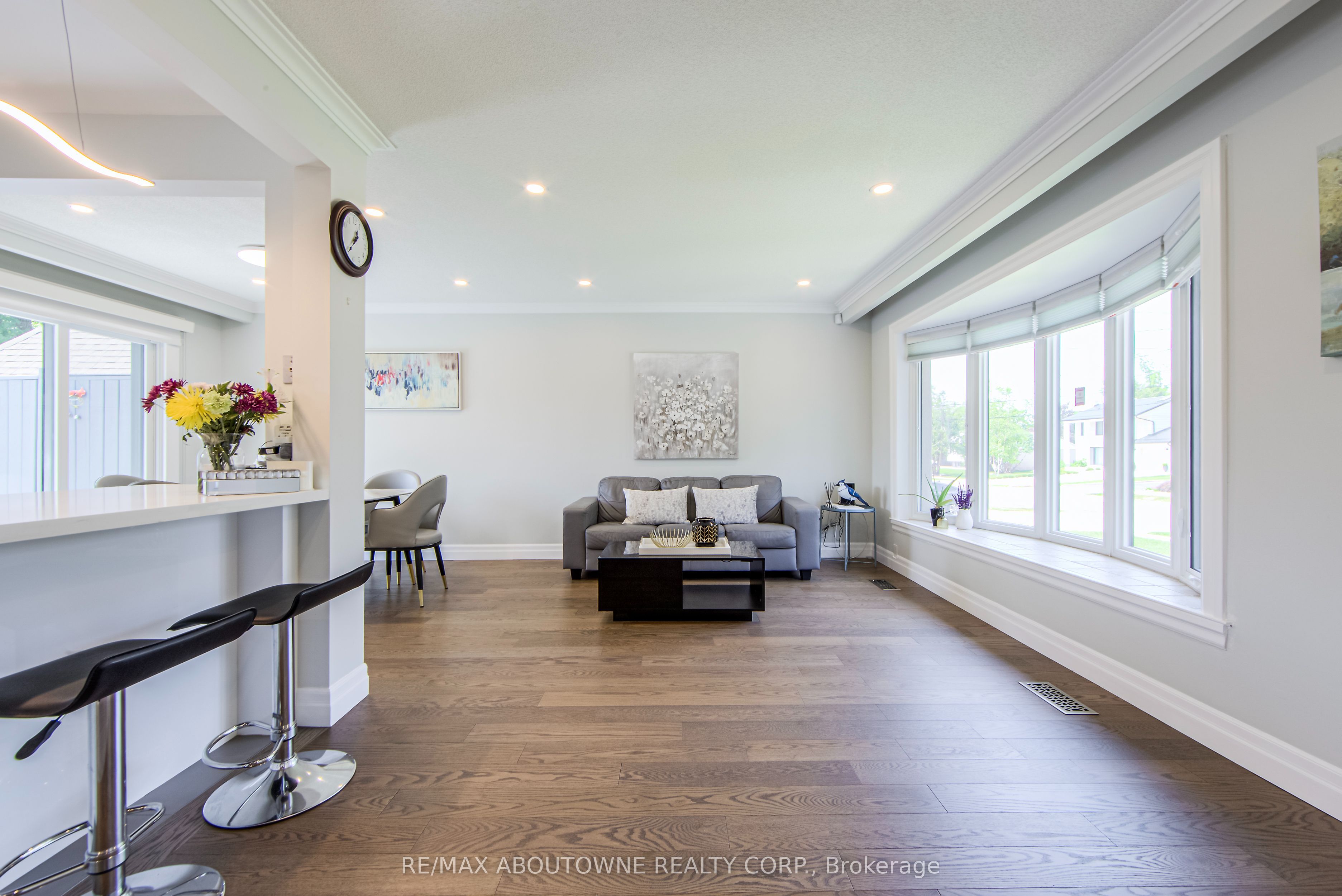2122 Bridge Road
