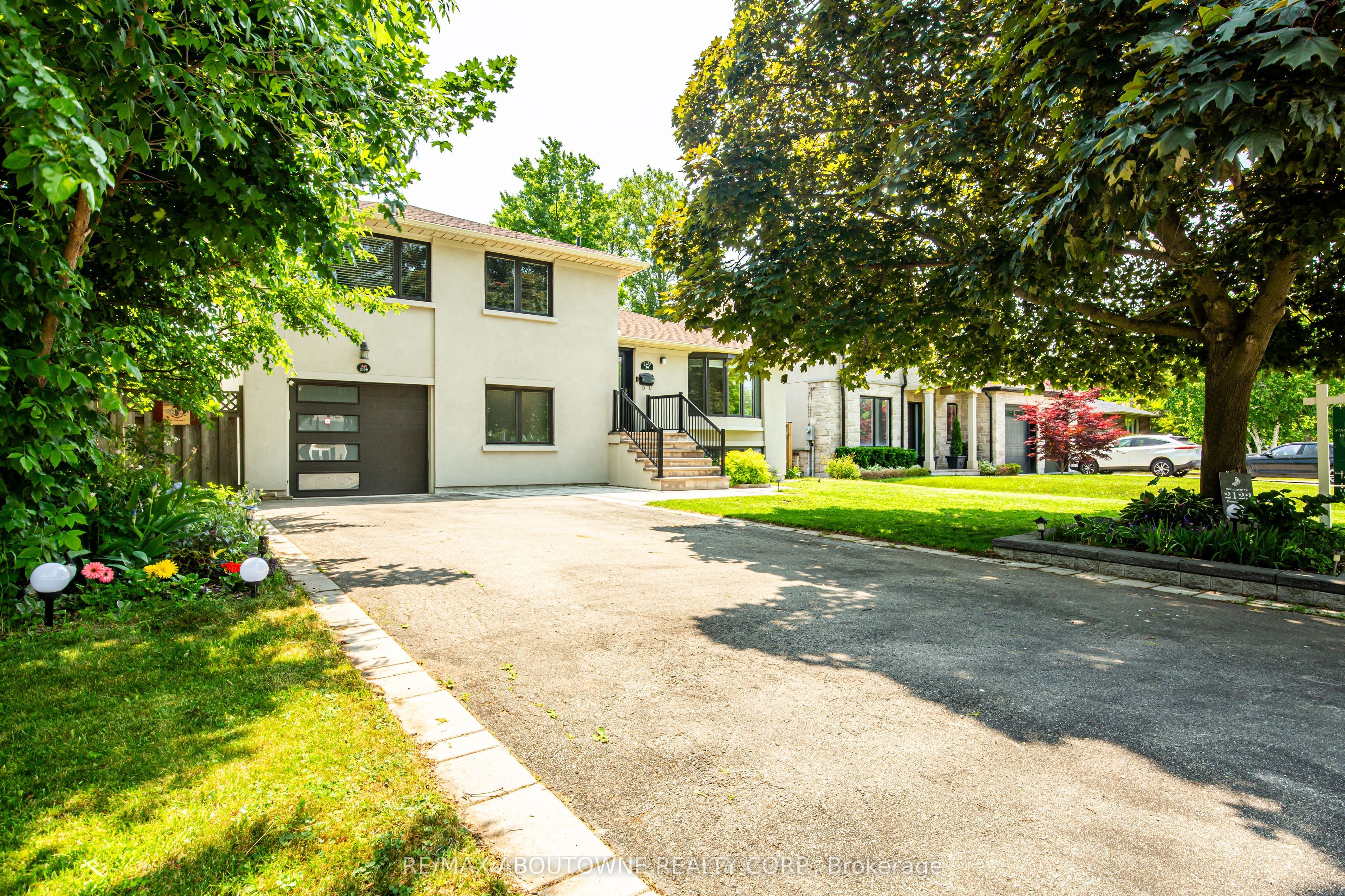 2122 Bridge Road
