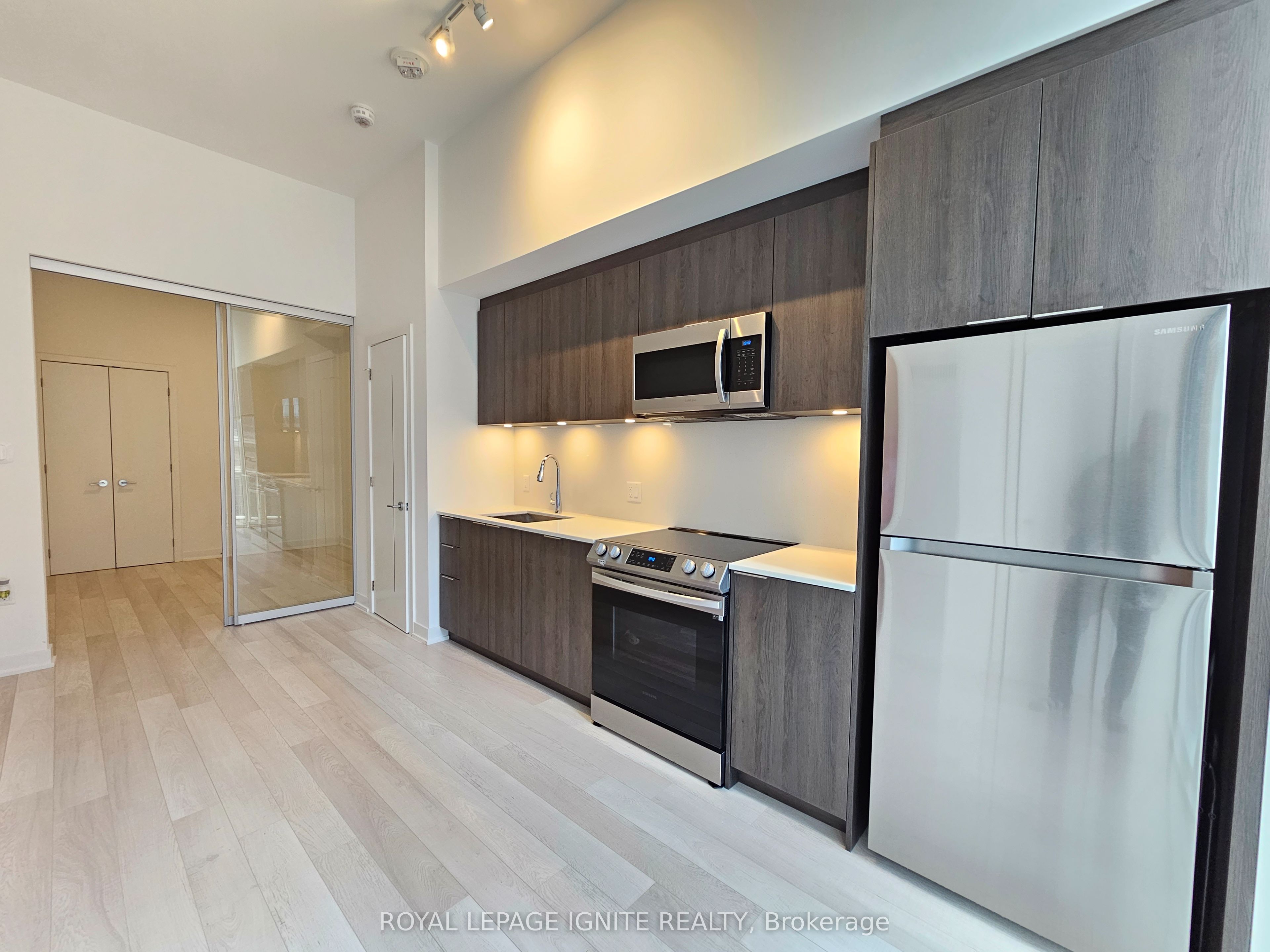 357 King Street W 504