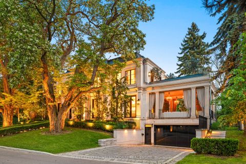 100 Ardwold Gate Toronto ON M5R 2W2