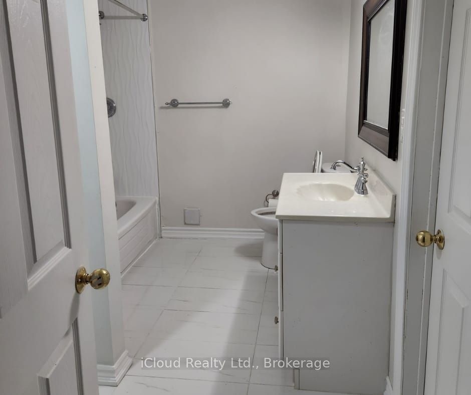 5 Inder Heights Drive