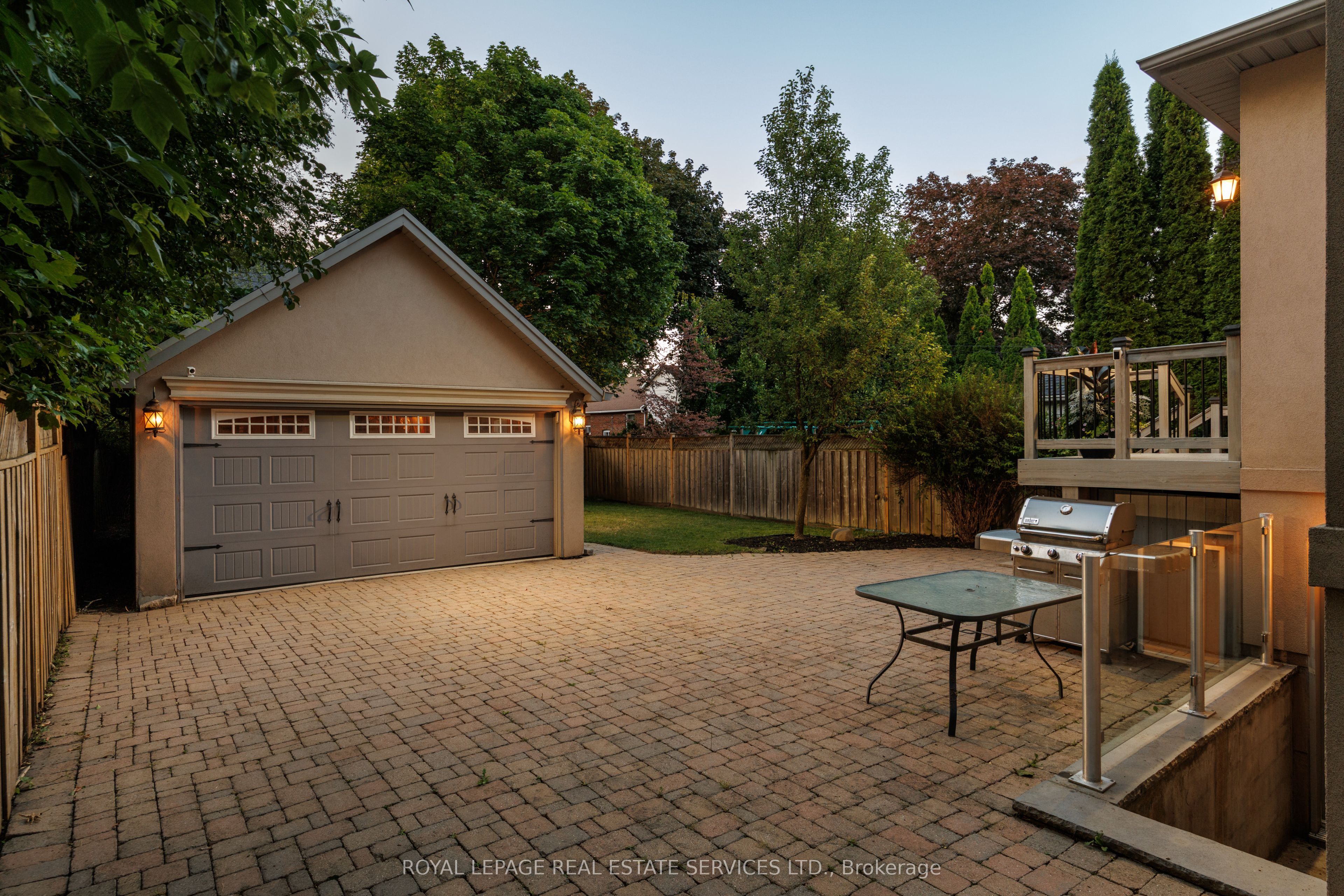 4 Springbrook Gardens