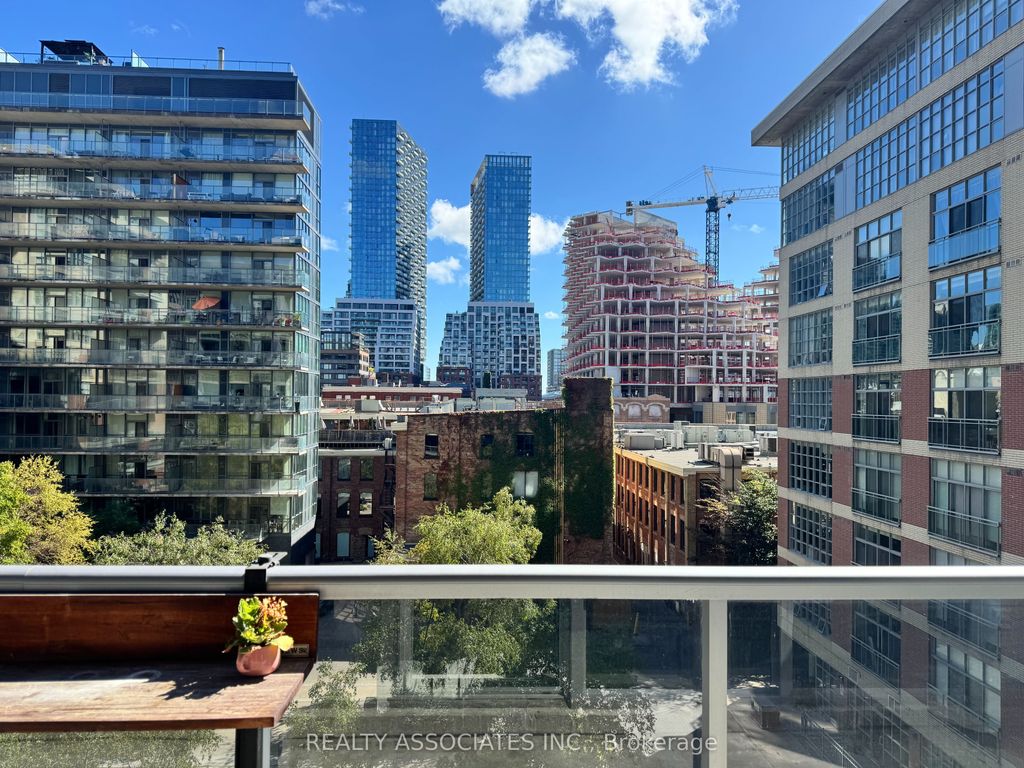 Photo of 399 Adelaide Street W #513, Toronto, ON M5V 1S4 (MLS # C12415206)