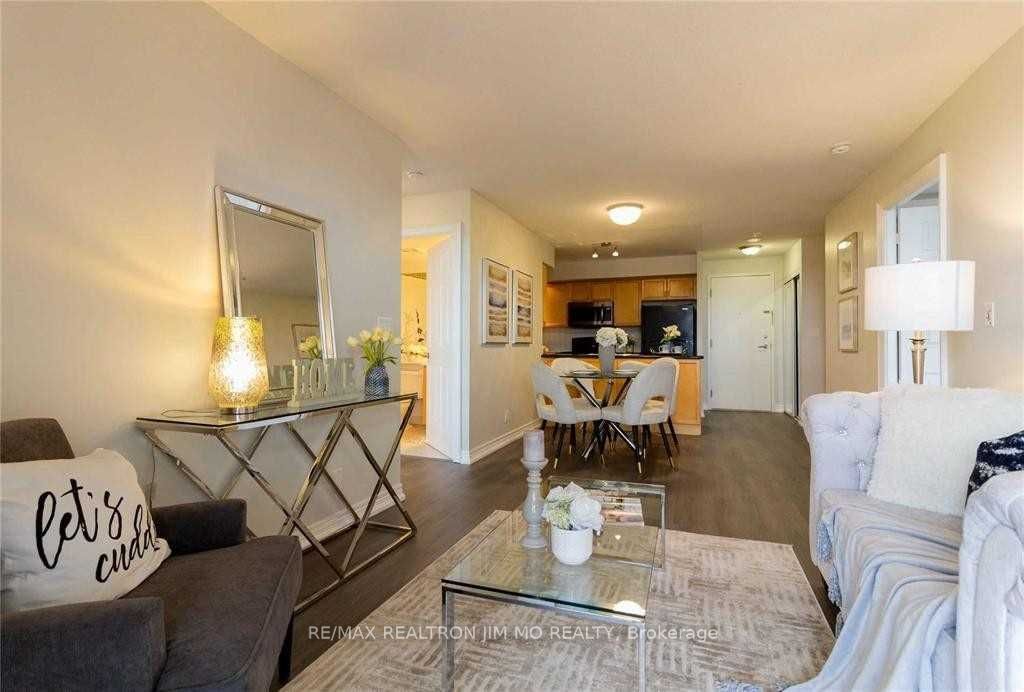 33 Cox Boulevard 1221