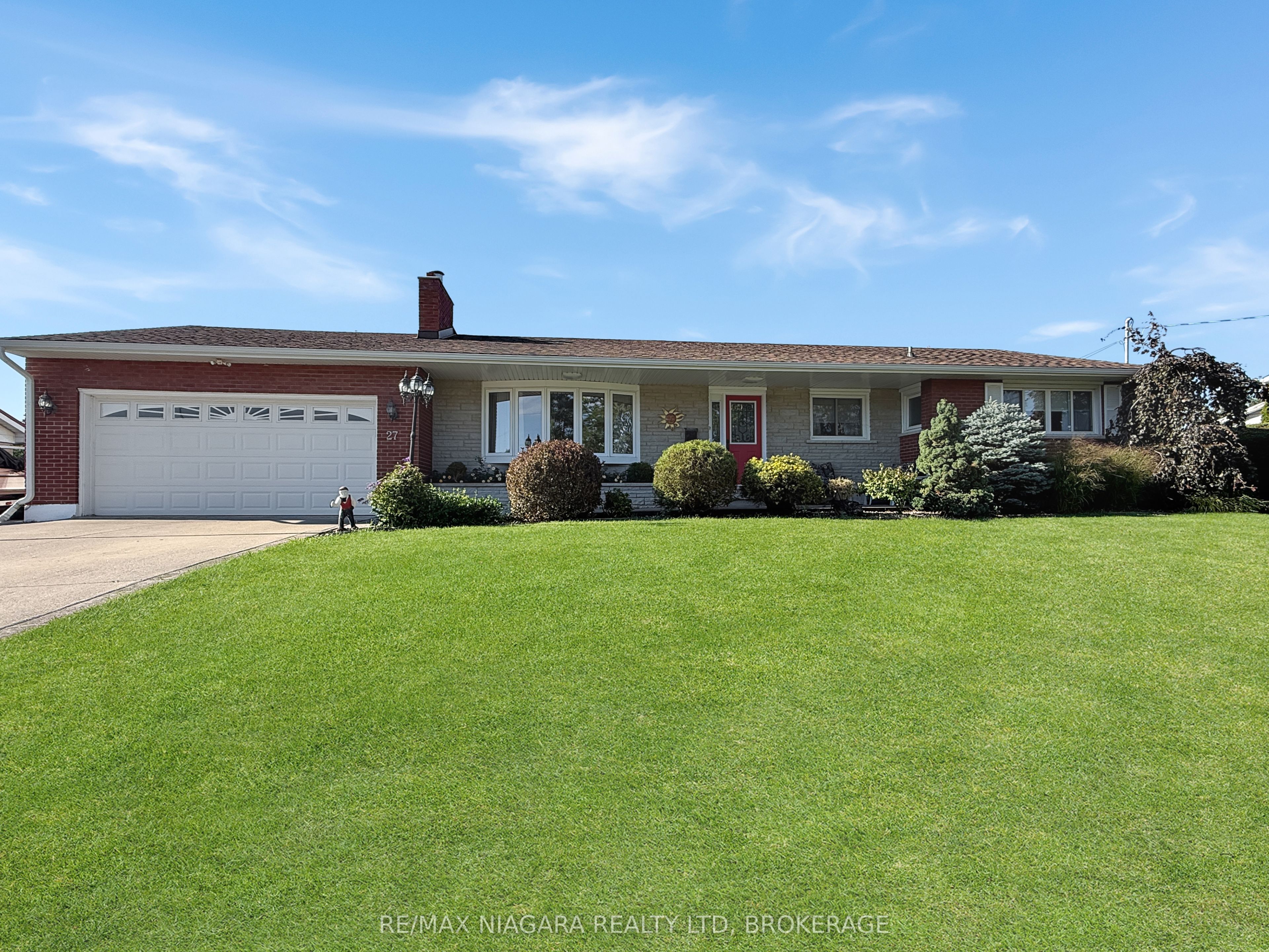 27 Lindbergh Drive