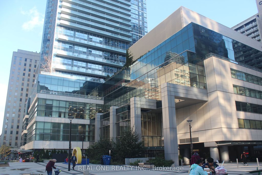 Photo of 386 Yonge Street #4010, Toronto, ON M5B 0A5 (MLS # C12670790)