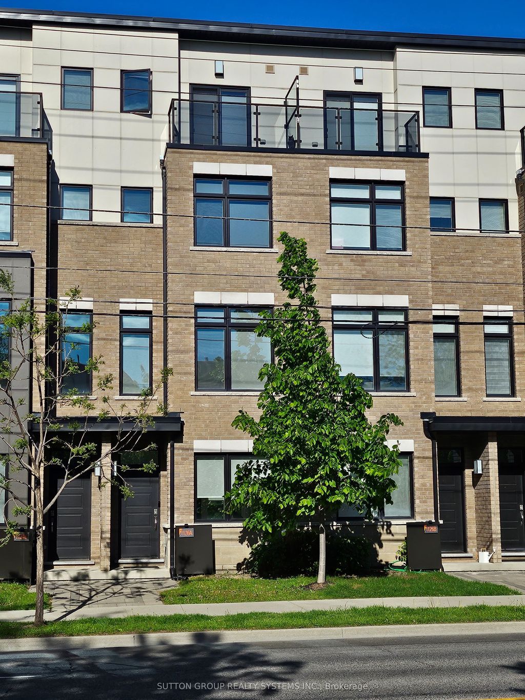 Photo of 1126A Islington Avenue, Toronto, ON M8Z 0G6 (MLS # W13216880)