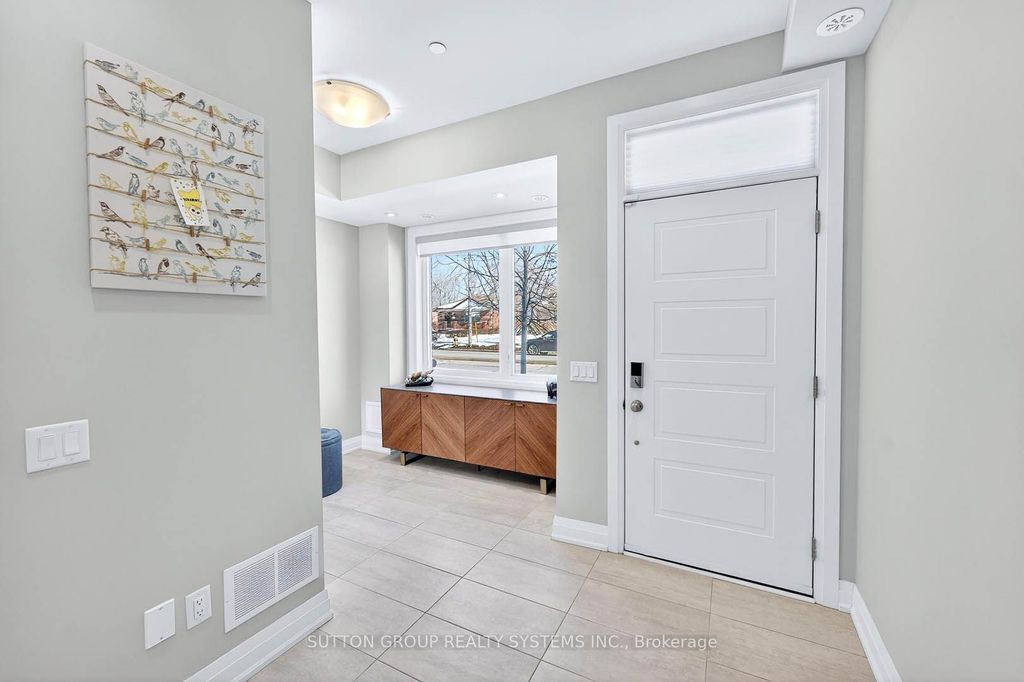 Photo of 1126A Islington Avenue, Toronto, ON M8Z 0G6 (MLS # W13216880)
