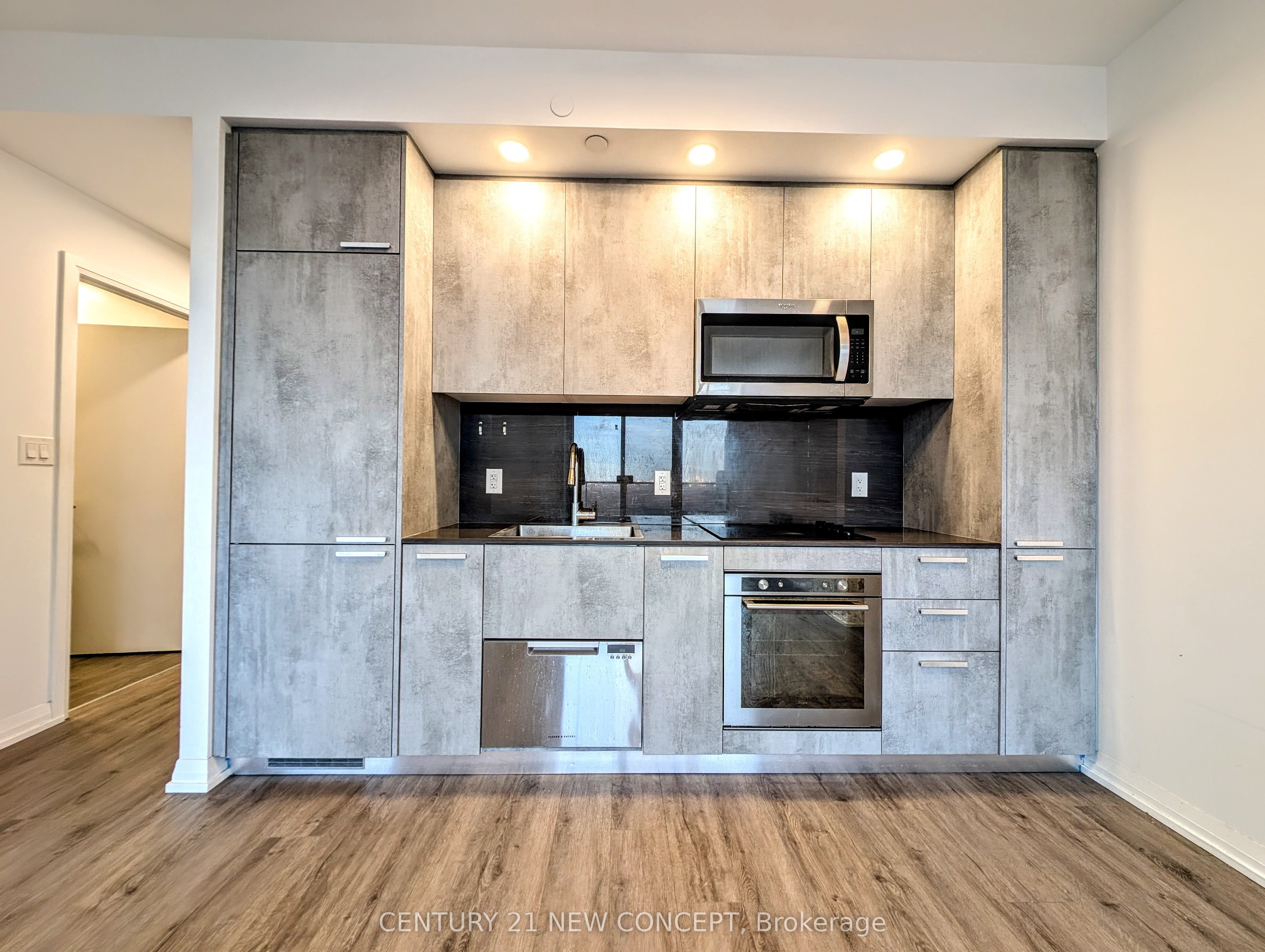 75 Canterbury Place 2816