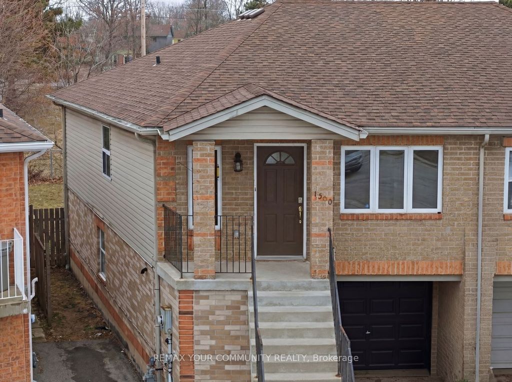 Photo of 1500 Paddington Court, Burlington, ON L7M 1W7 (MLS # W12788170)