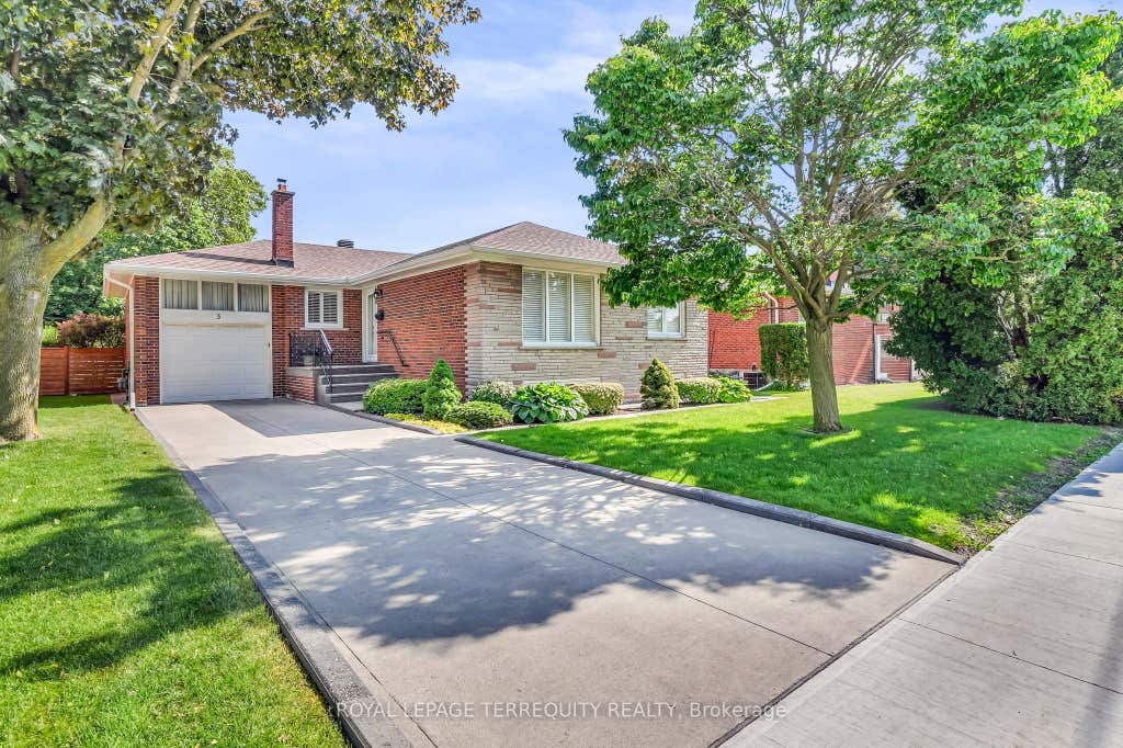 Photo of 3 Avery Avenue, Toronto, ON M9C 1K1 (MLS # W13444250)