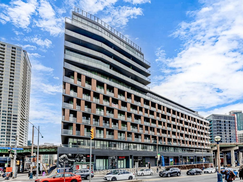 Photo of 169 Fort York Boulevard #216, Toronto, ON M5V 0C8 (MLS # C13043058)